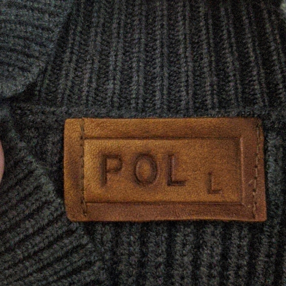 Cropped sweater - Picture 2 of 2